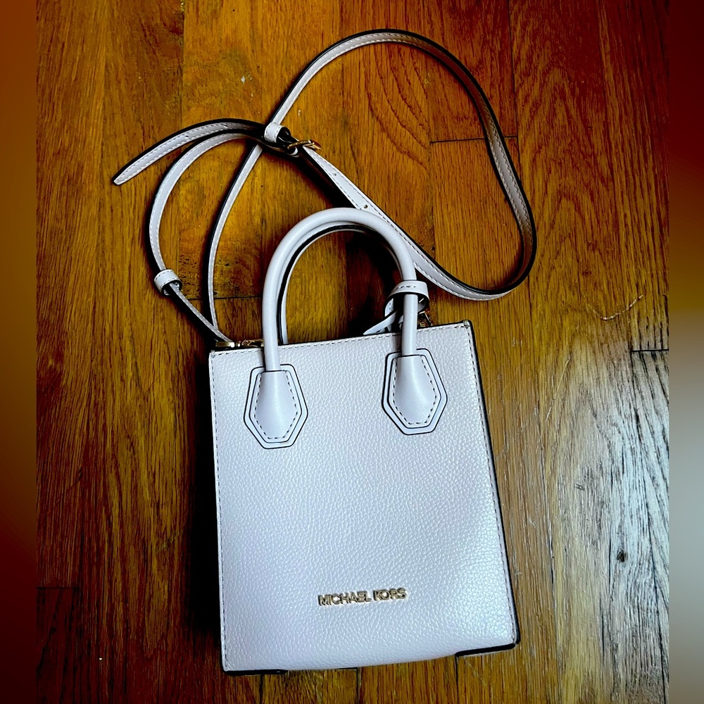 Light pink Michael Kors crossbody